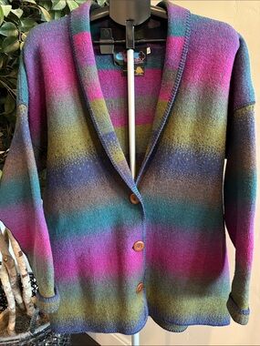 Vintage 1990s Early Winters 100% Wool Cardigan